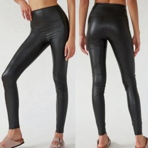 Wilfred Daria Vegan Leather Legging